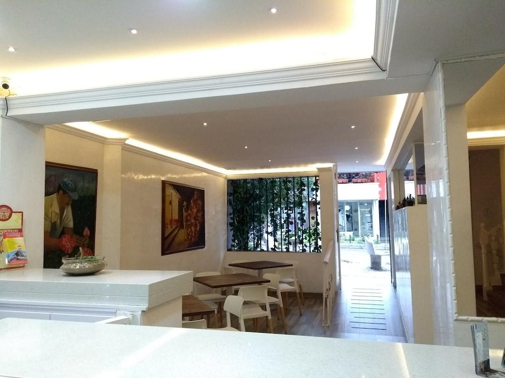 Hotel Veler Restaurante Меделин Екстериор снимка
